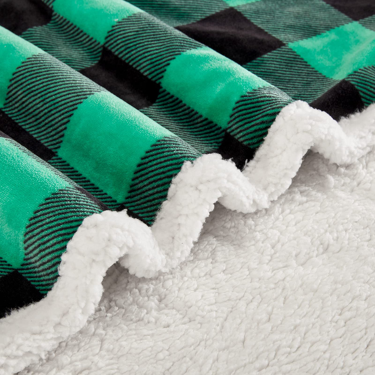 Touchat Sherpa Red and Black Buffalo Plaid Christmas Twin Blanket 60" X 70", Fuzzy Fluffy Soft Cozy Throw Blanket, Fleece Flannel Plush Microfiber Blanket for Couch Bed Sofa