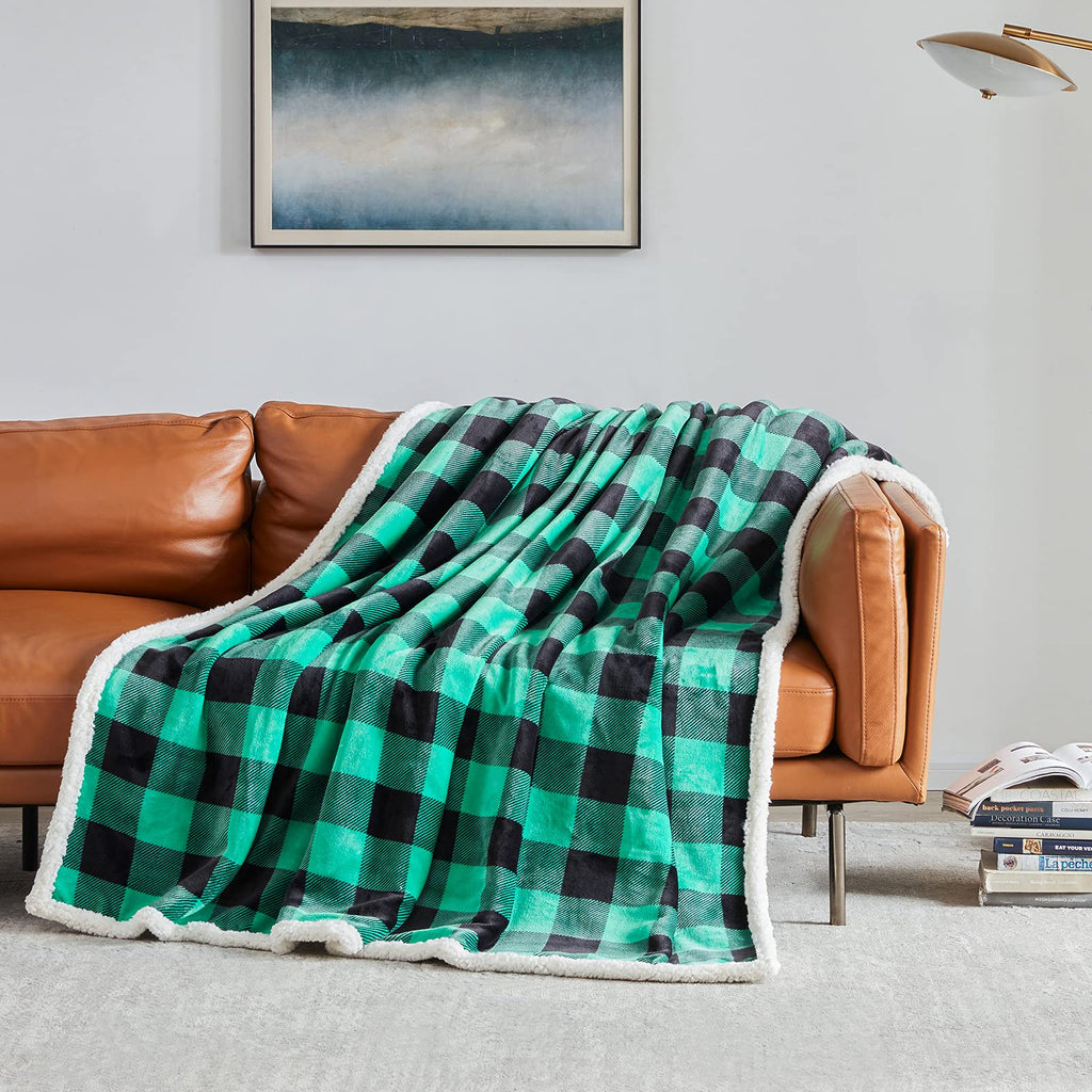 Touchat Halloween Blanket Twin Size 60" X 70"，Fall Autumn Harvest Sherpa Fuzzy Fluffy Soft Cozy Blankets, Fleece Flannel Plush Microfiber Throw for Couch Bed Sofa, Halloween Decor (Orange)